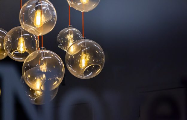 Photo pendant light